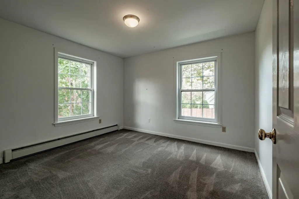19 Davis Annex Gorham ME 04038