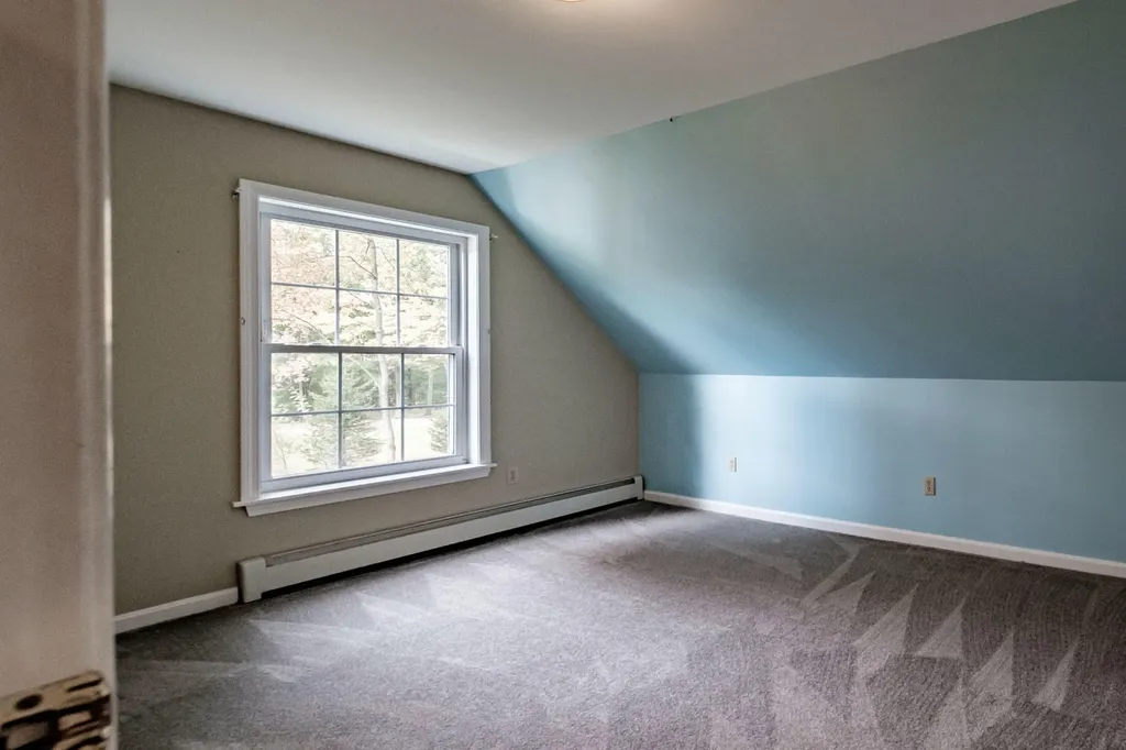 19 Davis Annex Gorham ME 04038