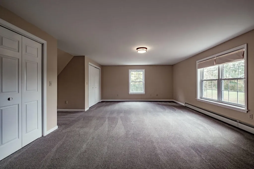 19 Davis Annex Gorham ME 04038