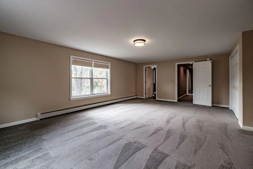 19 Davis Annex Gorham ME 04038