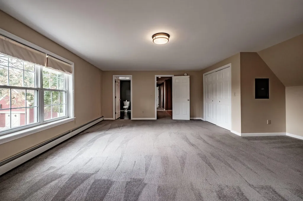 19 Davis Annex Gorham ME 04038