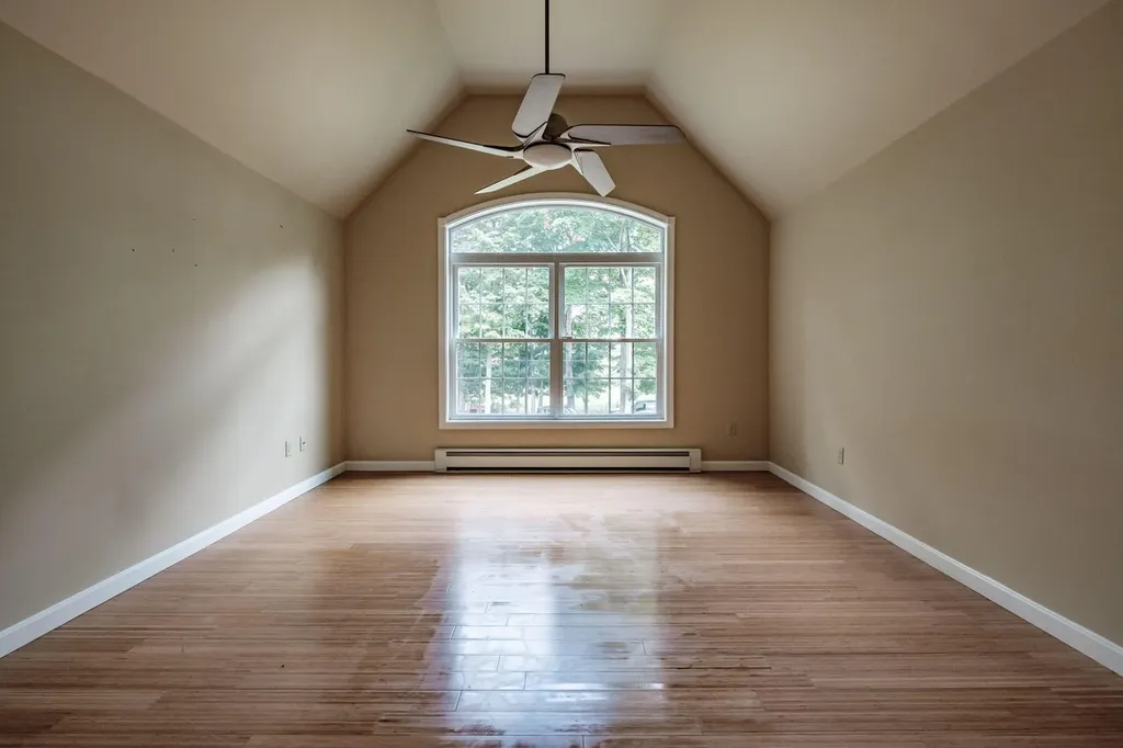 19 Davis Annex Gorham ME 04038