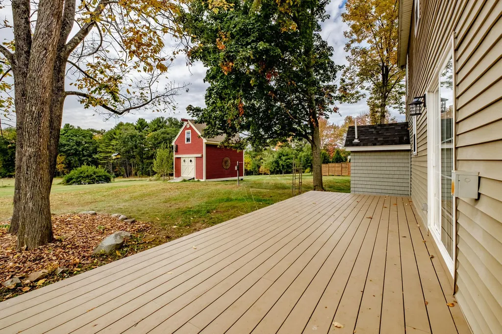 19 Davis Annex Gorham ME 04038