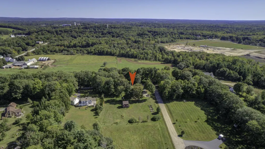 19 Davis Annex Gorham ME 04038