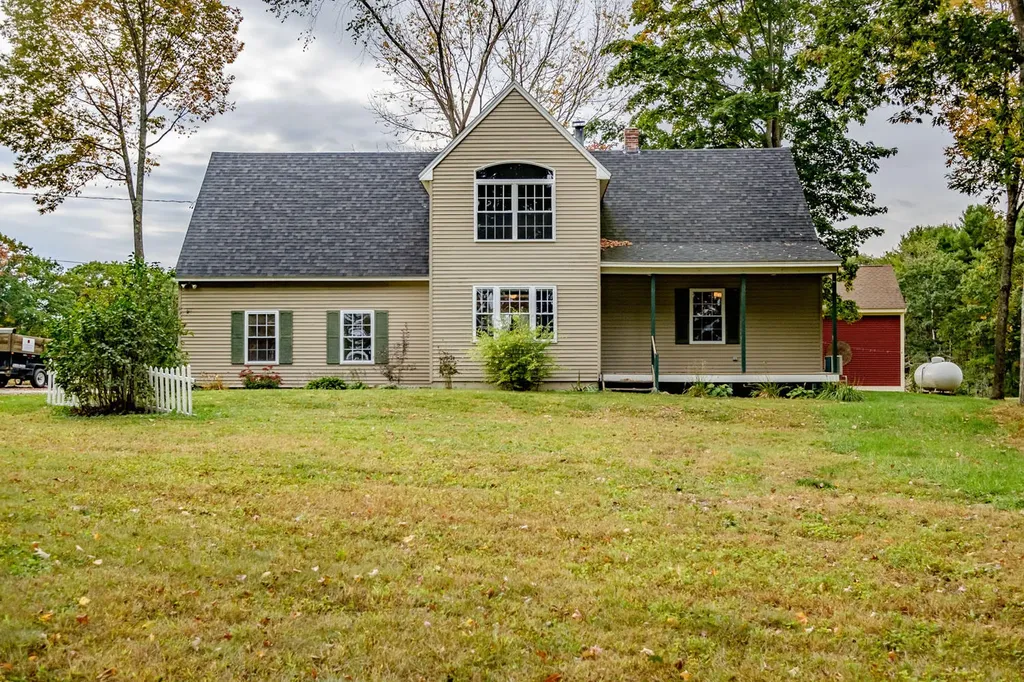 19 Davis Annex Gorham ME 04038