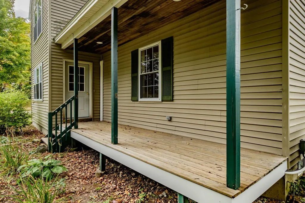 19 Davis Annex Gorham ME 04038