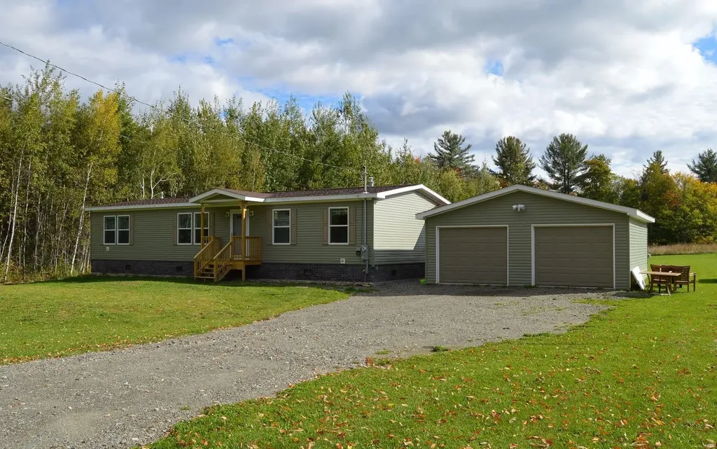 339 Nokomis Road Saint Albans ME 04971
