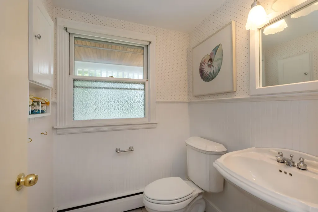 40 Robinson Gardens Lewiston ME 04240