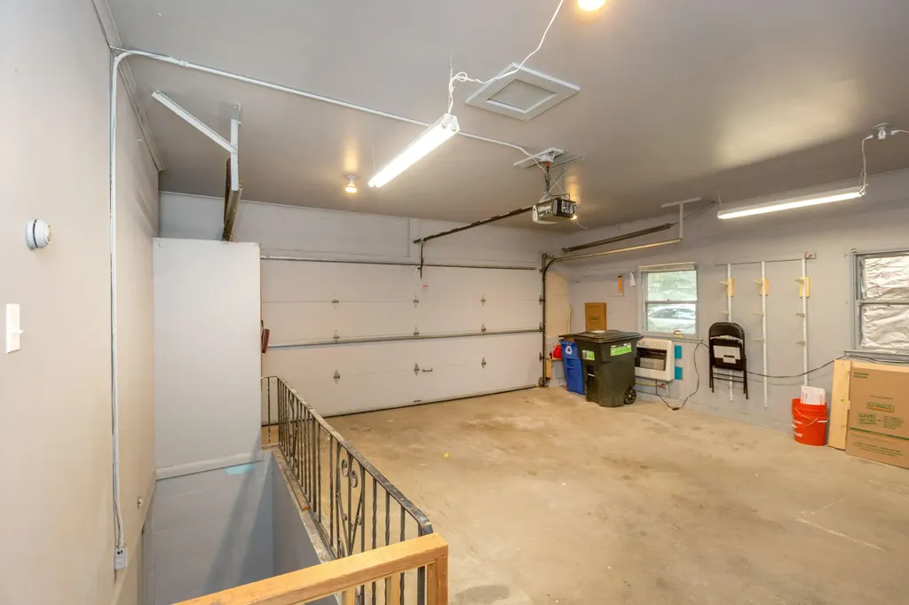 40 Robinson Gardens Lewiston ME 04240