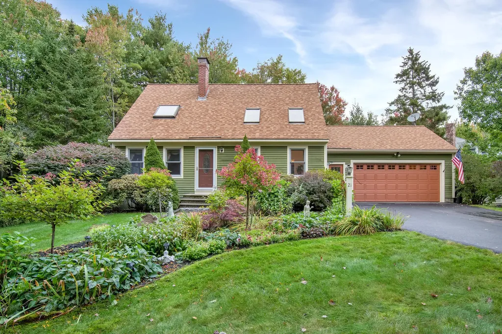 21 Fairway Drive Scarborough ME 04074