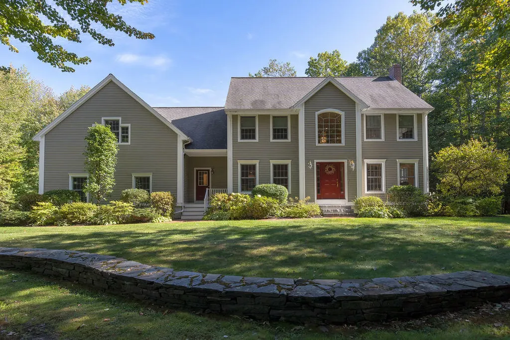 3 Terison Drive Falmouth ME 04105
