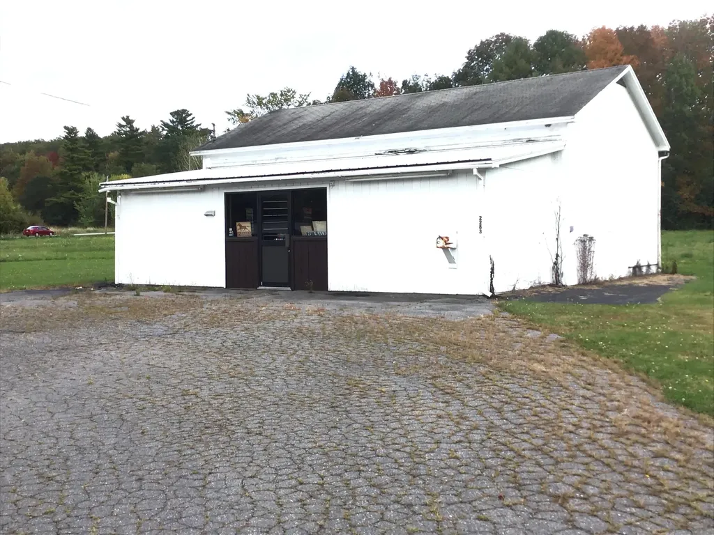 2283 Riverside Drive Vassalboro ME 04989