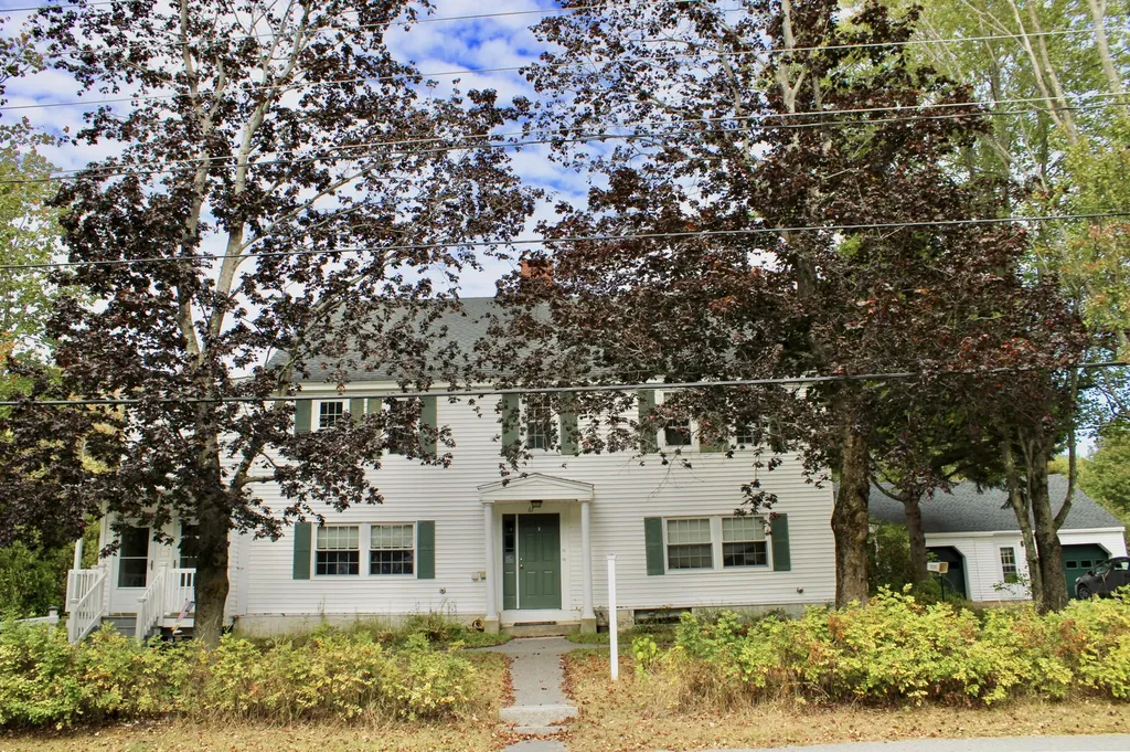 67 Winter Street Topsham ME 04086