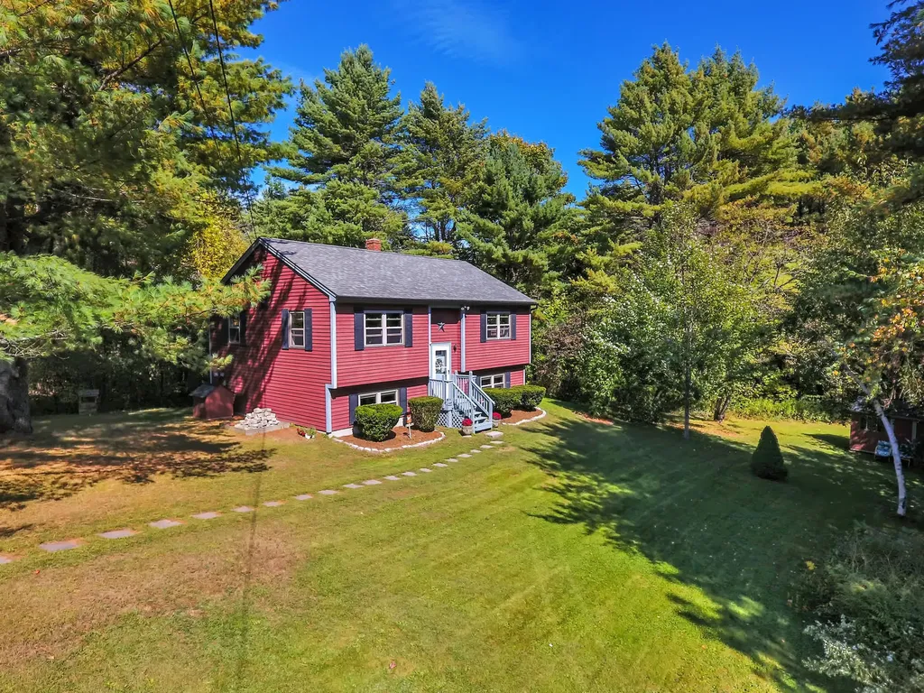 416 Wiscasset Road Pittston ME 04345