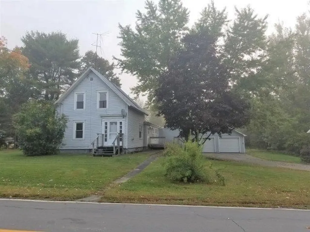 148 Elm Street Hartland ME 04943