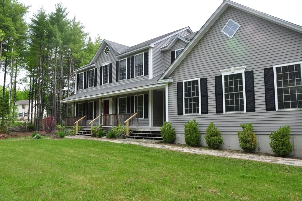 27 Campbell Drive Northport ME 04849
