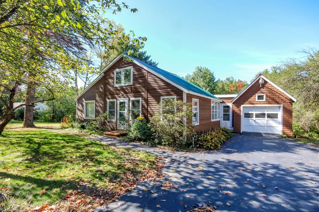124 Falmouth Road Windham ME 04062