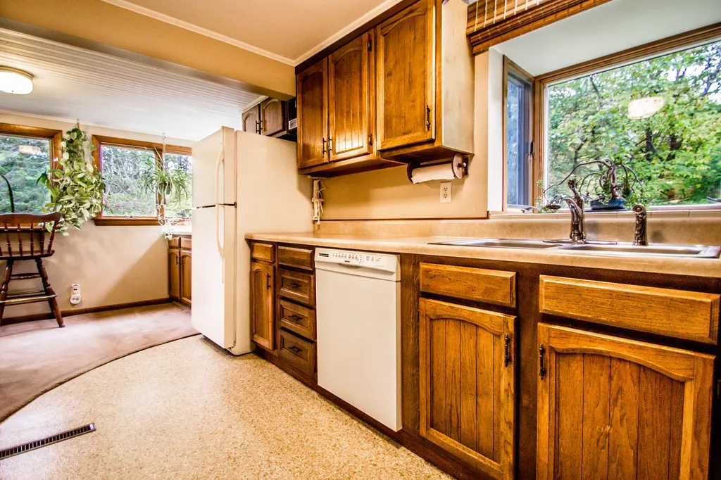 32 Blaine Road Hallowell ME 04347