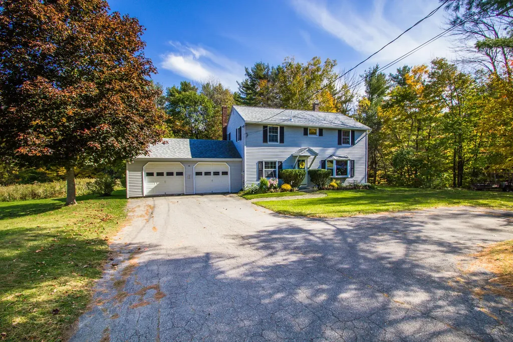 32 Blaine Road Hallowell ME 04347