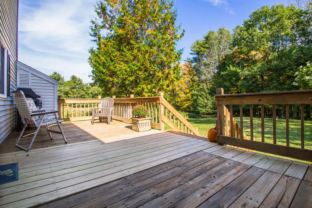 32 Blaine Road Hallowell ME 04347