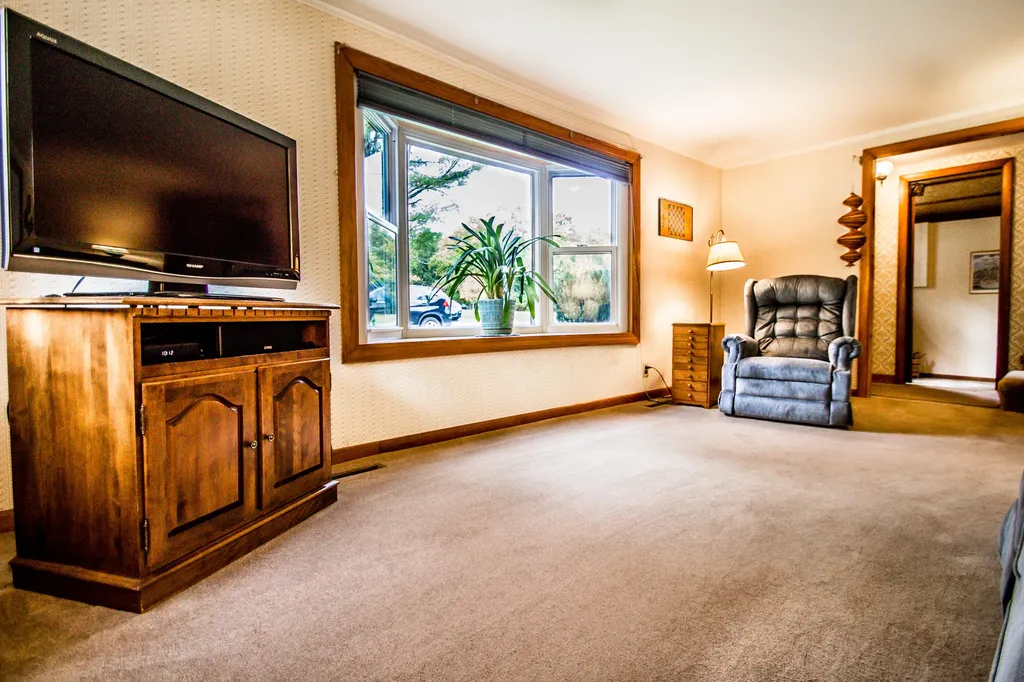 32 Blaine Road Hallowell ME 04347