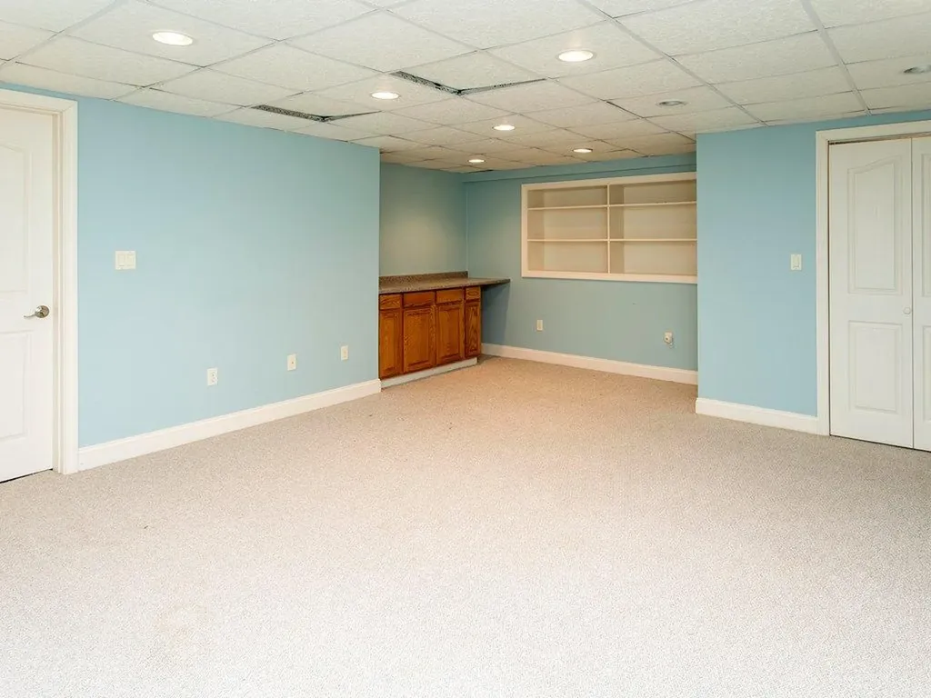 24 Wedgewood Drive Oakland ME 04963