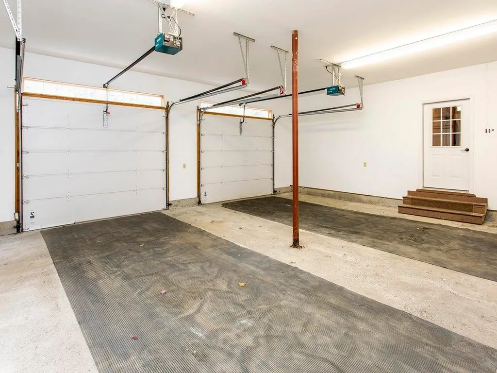 24 Wedgewood Drive Oakland ME 04963