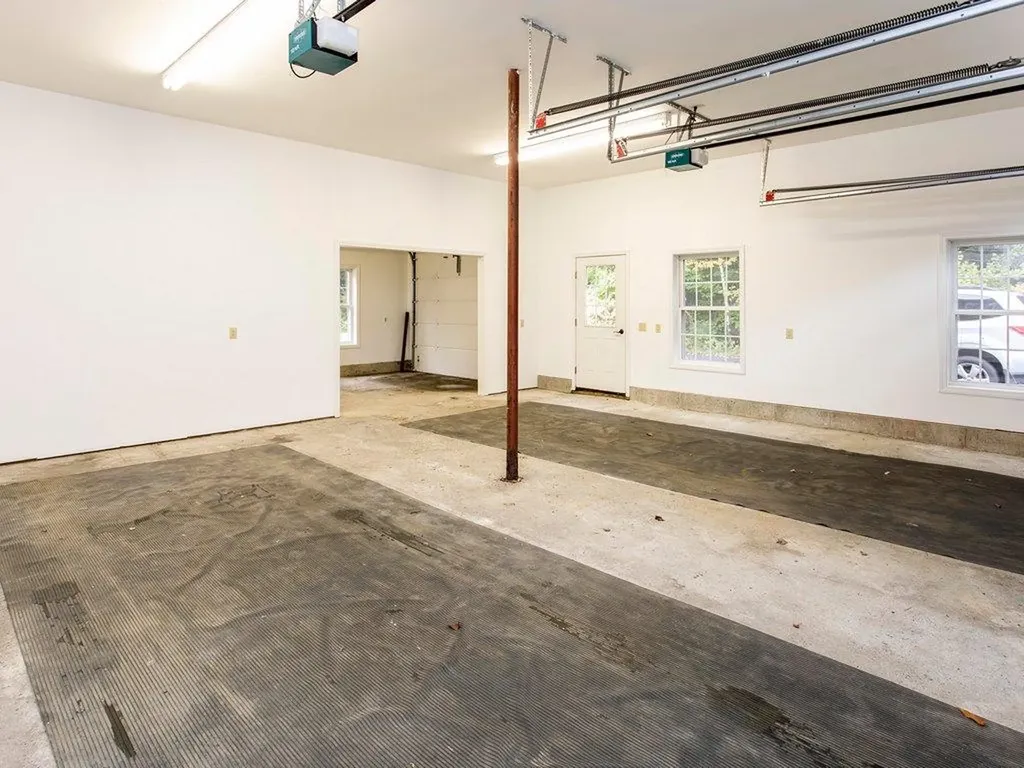 24 Wedgewood Drive Oakland ME 04963
