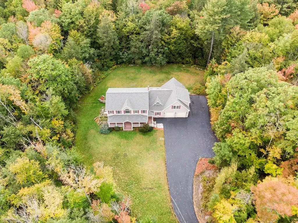 24 Wedgewood Drive Oakland ME 04963