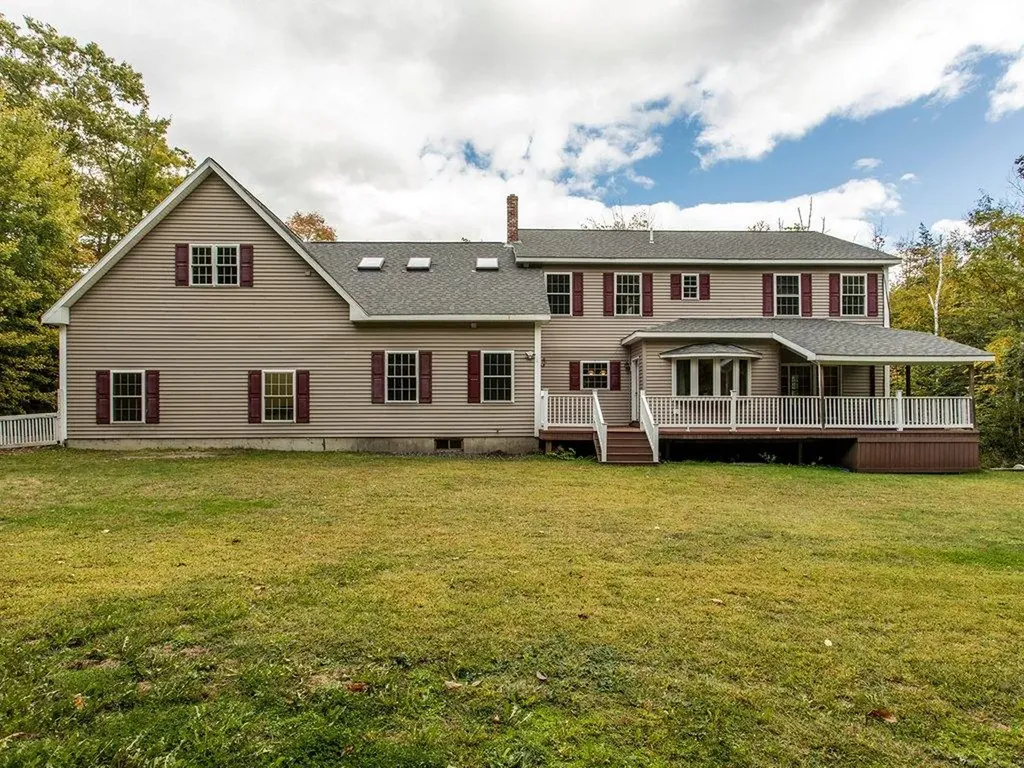 24 Wedgewood Drive Oakland ME 04963