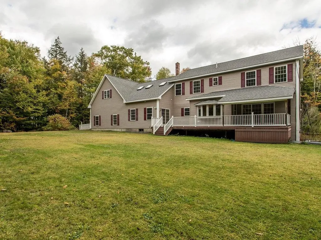 24 Wedgewood Drive Oakland ME 04963