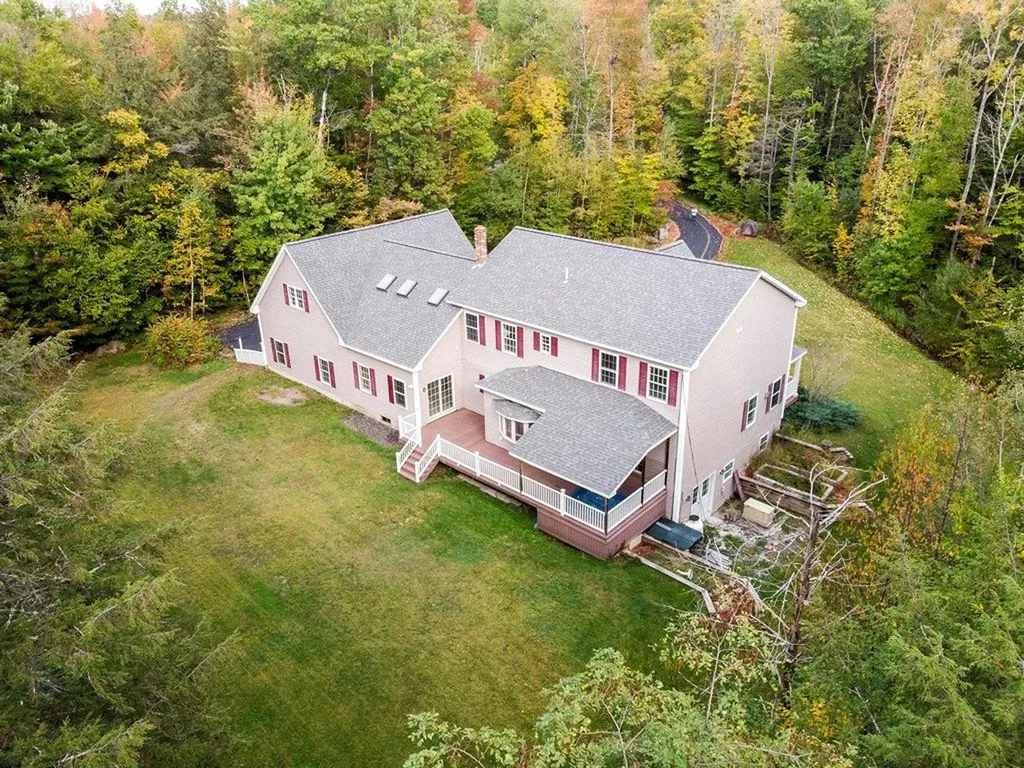 24 Wedgewood Drive Oakland ME 04963