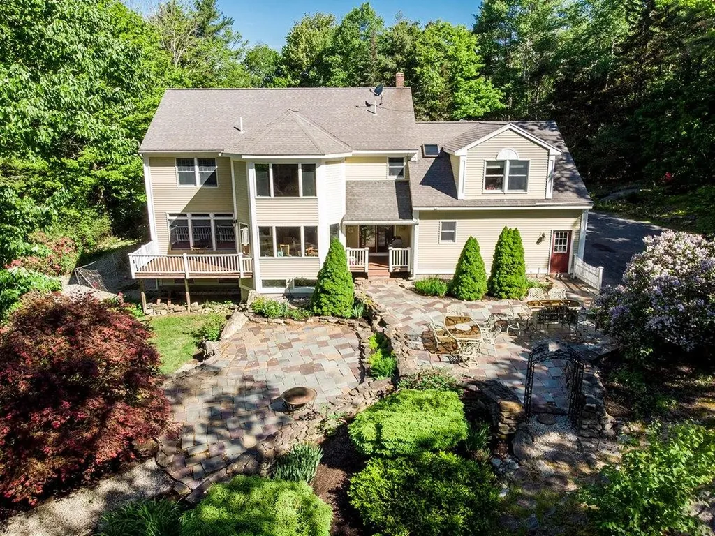 57 Schooner Ridge Road Cumberland ME 04110