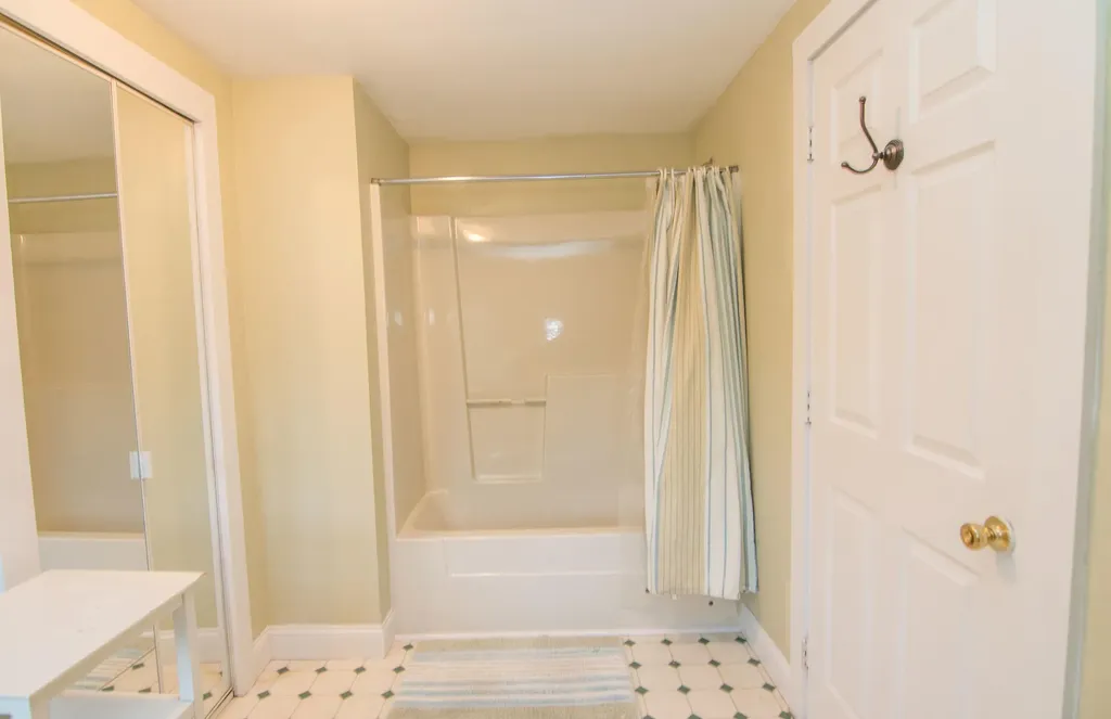 14 Danforth Drive Glenburn ME 04401
