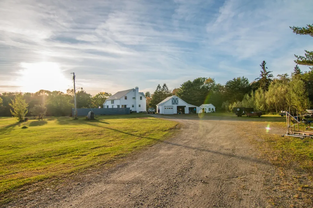 14 Danforth Drive Glenburn ME 04401