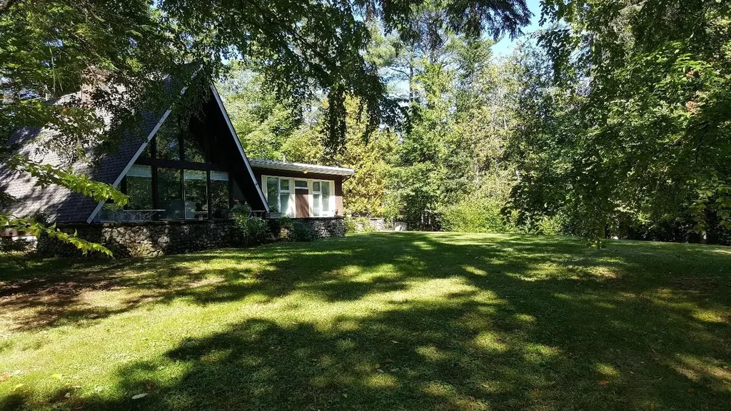 12 Willow Drive Orono ME 04473