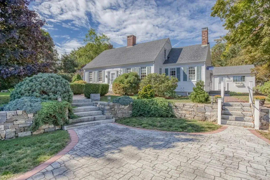 247 Ocean Point Road Boothbay ME 04544