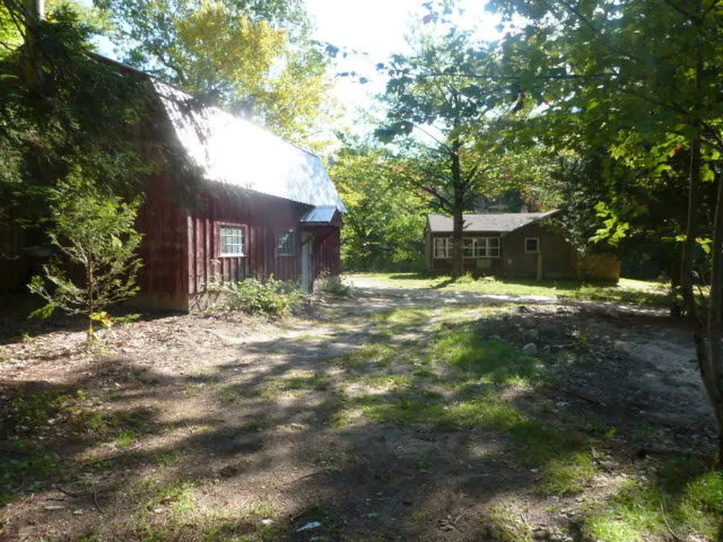 22 Davis Farm Road Raymond ME 04071