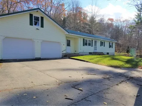 8 Maple Lane Sabattus ME 04280