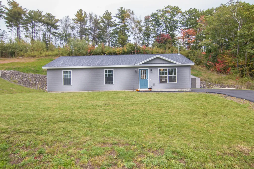 40 Ridgeview Drive Veazie ME 04401