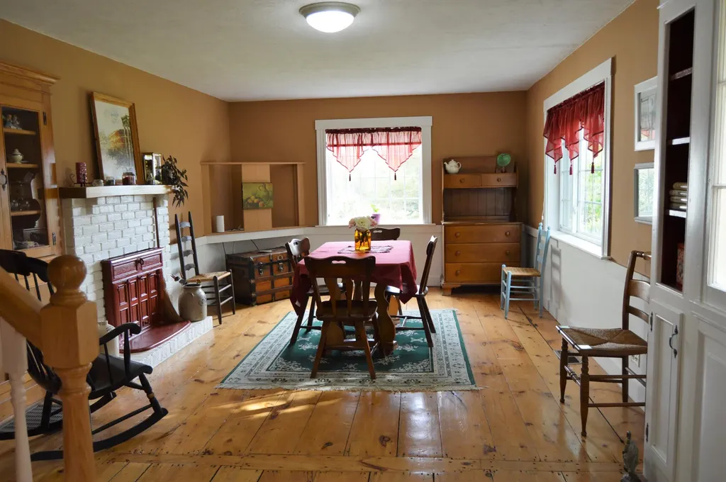 21 Veazie Road Searsport ME 04974
