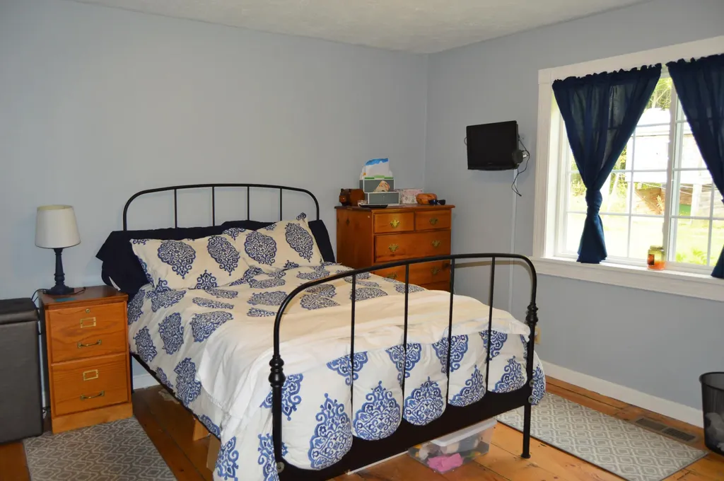21 Veazie Road Searsport ME 04974