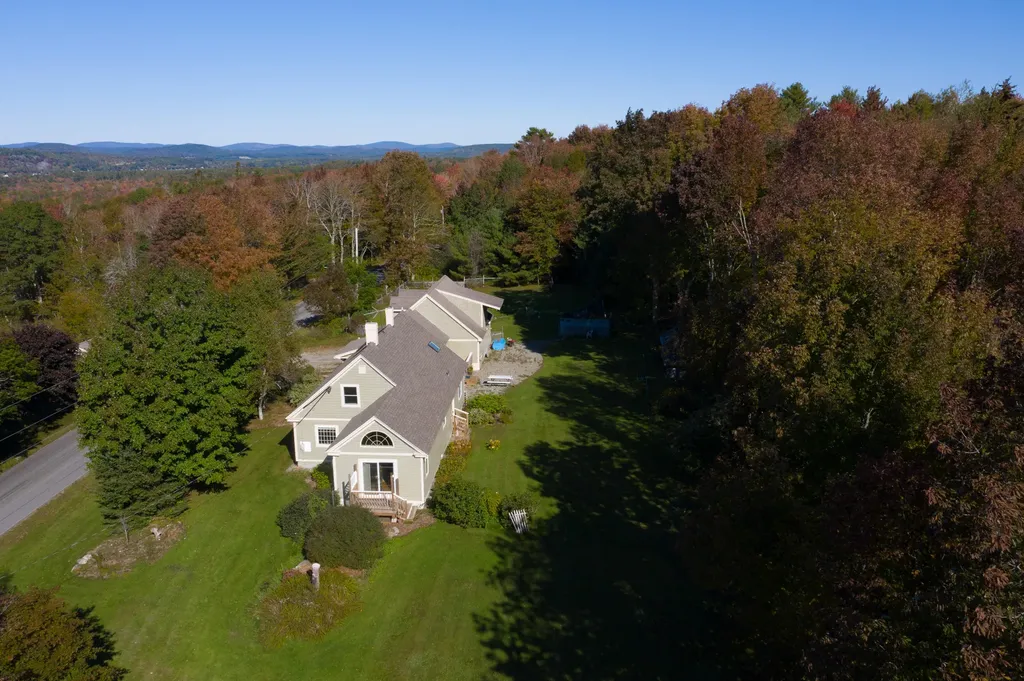 21 Veazie Road Searsport ME 04974