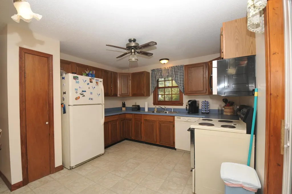 59 Black Stream Drive Levant ME 04456