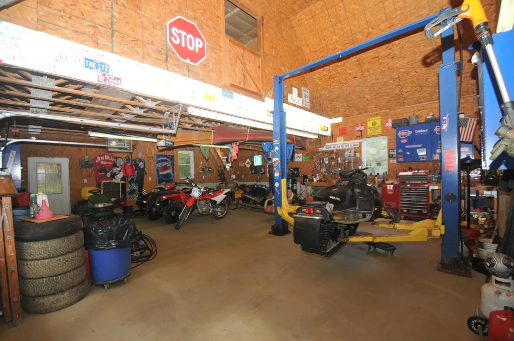 59 Black Stream Drive Levant ME 04456