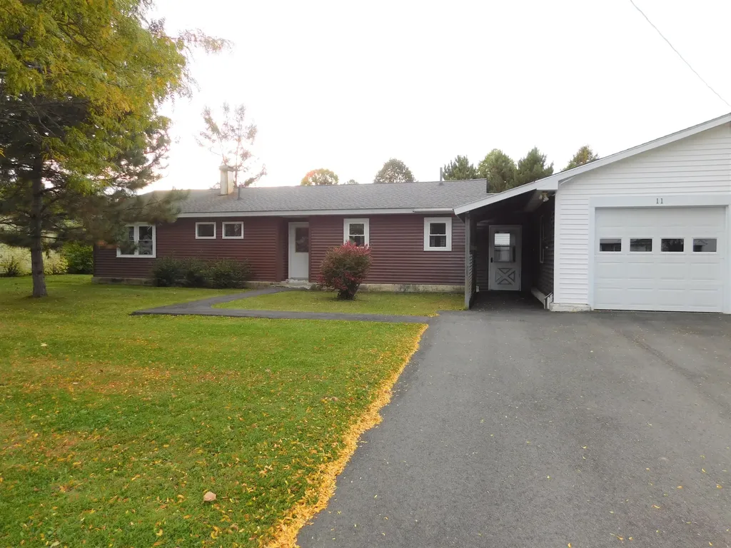 11 Mount Desert Drive Bangor ME 04401
