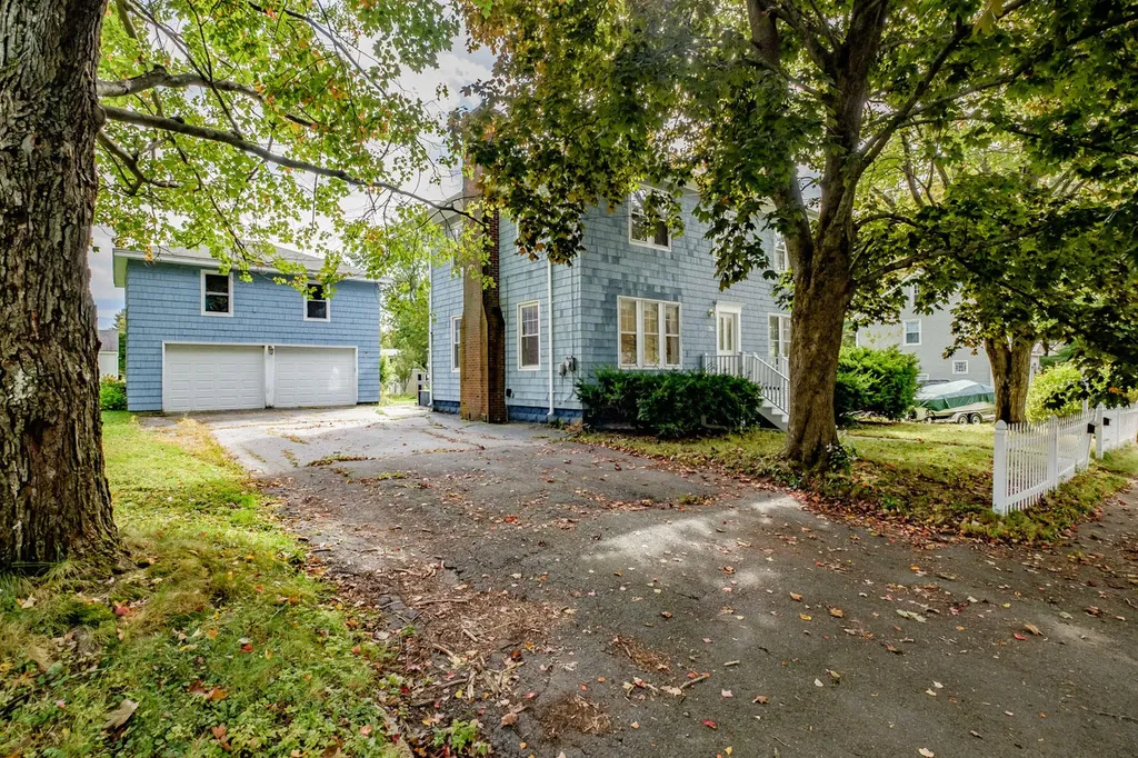 26 Webster Avenue Westbrook ME 04092