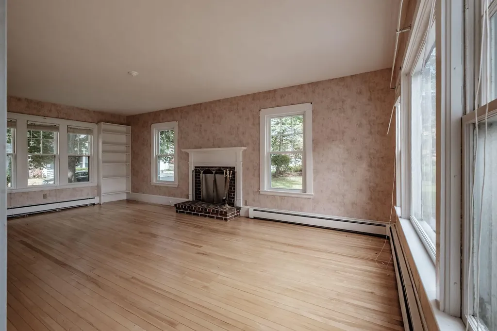 26 Webster Avenue Westbrook ME 04092