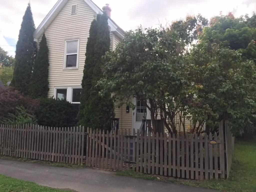 228 Grove Street Bangor ME 04401