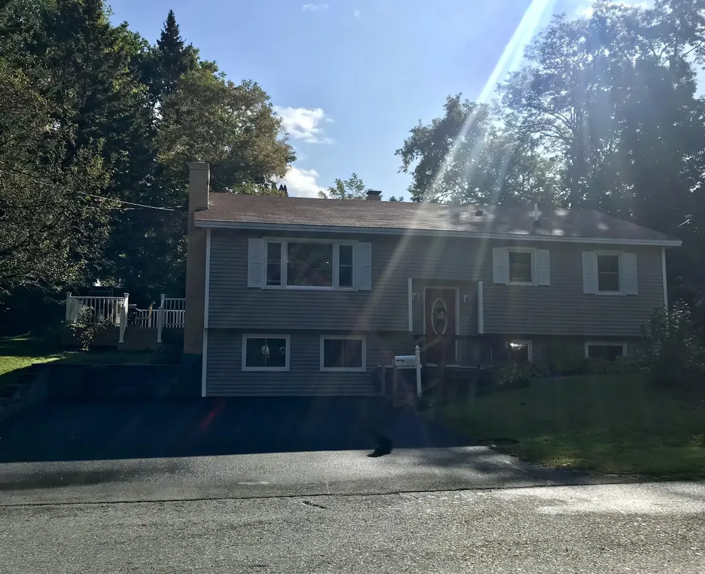 8 Bizier Street Winslow ME 04901